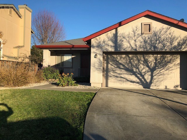 Primary Photo - Gorgeous 3 bedroom 2 bath