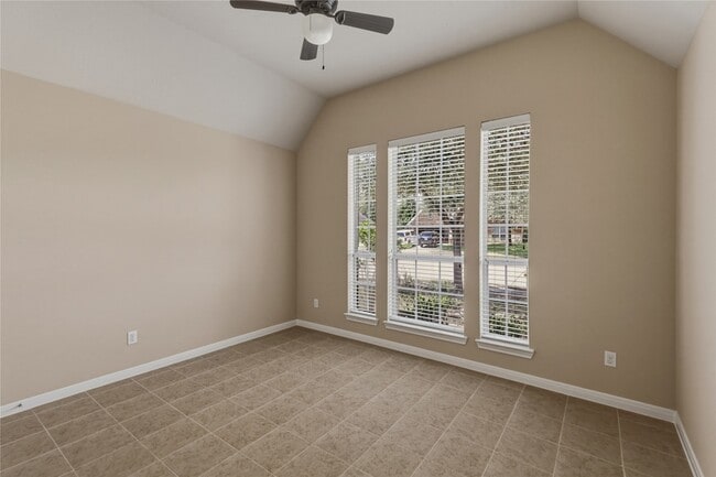 Building Photo - 10906 Angel Lake Dr