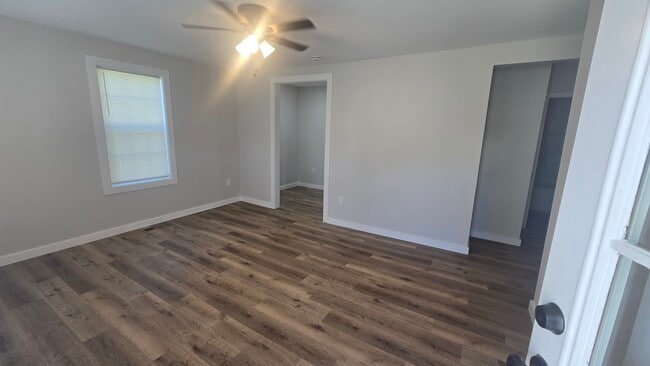 Building Photo - 284 Jefferson Ave