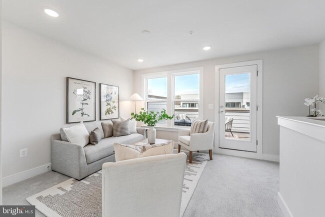 Building Photo - 12742 Verdant Wy