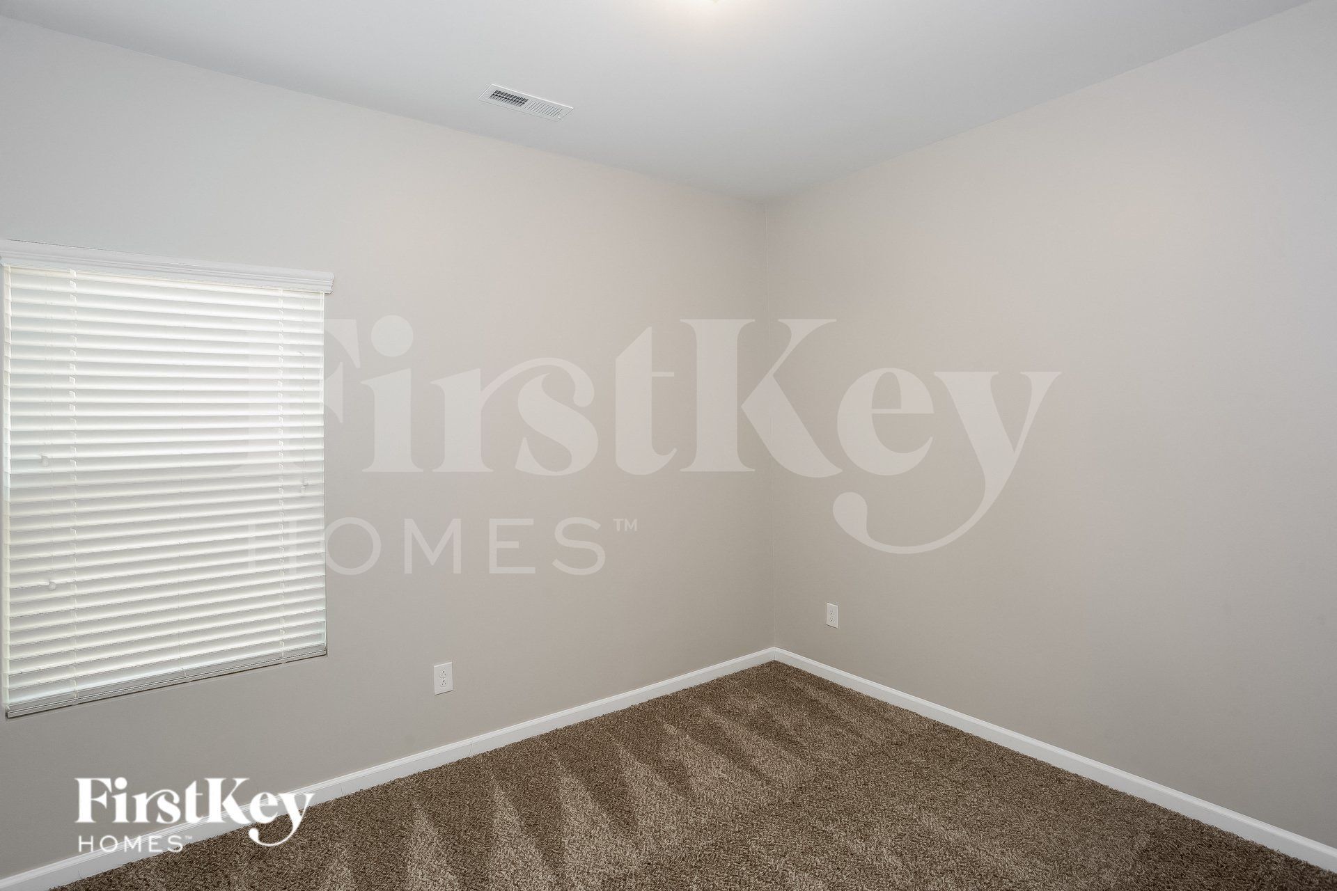 Building Photo - 3516 Larkhaven Ave SW