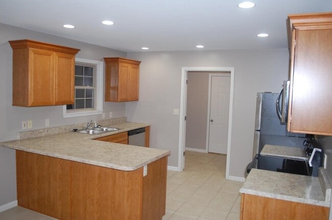 Building Photo - 5007 Craydon Dr