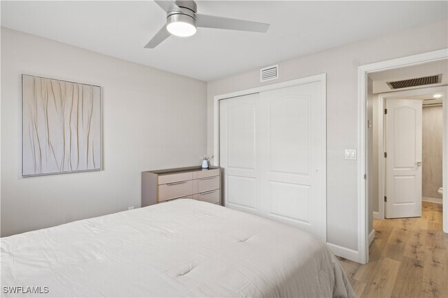 Building Photo - 13211 Whitehaven Ln