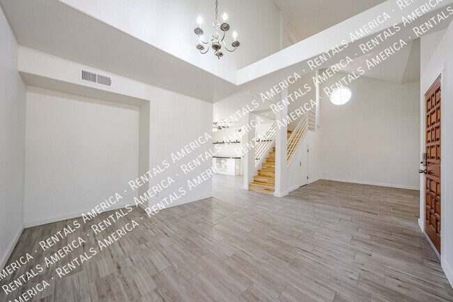 Building Photo - 3829 E Ironwood Dr