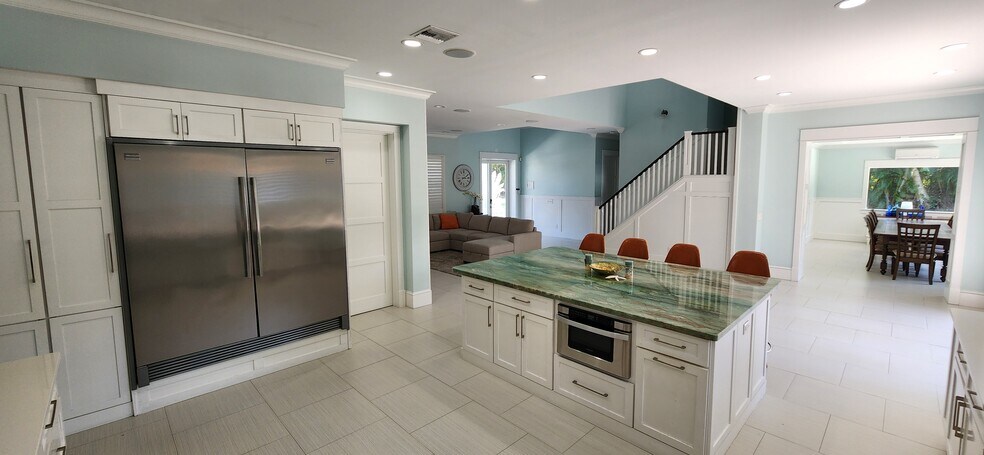 Kitchen - 1066 SE Saint Lucie Blvd