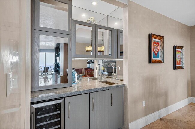 Building Photo - 1600 S Ocean Blvd