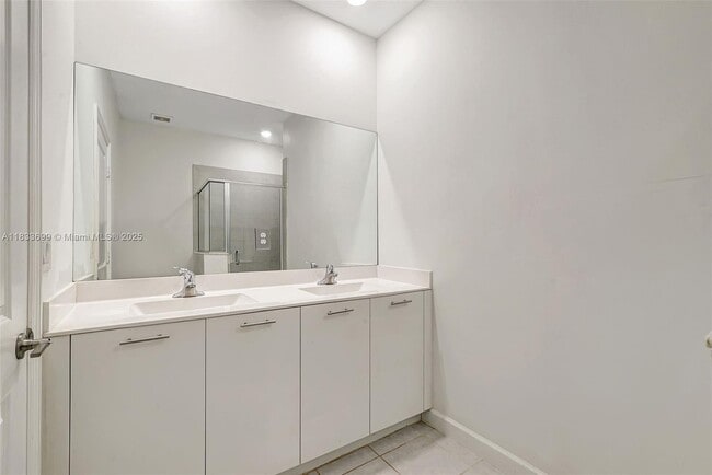 Building Photo - 12910 NW 23rd Pl