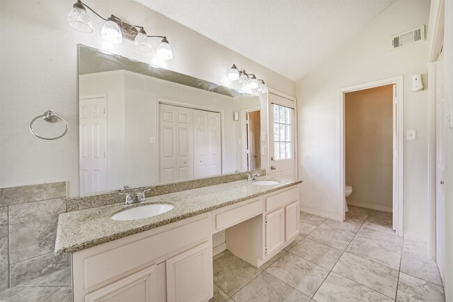 Building Photo - 12502 Miriam Ln