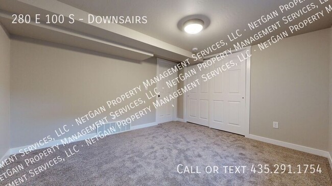 Building Photo - Newly Remodeled 2 Bedroom Basement Apartment