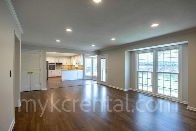 Building Photo - 12012 Ensley Ln