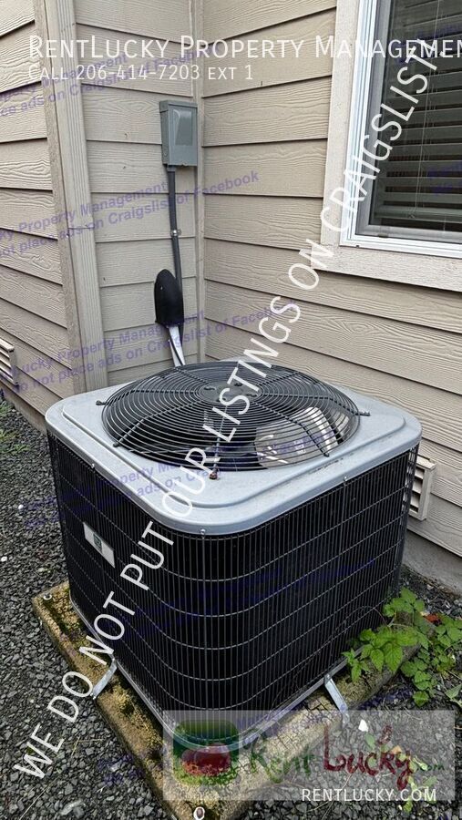 Building Photo - 14633 201st Ave E