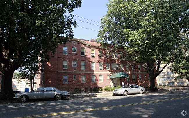 Primary Photo - Zebulon Apartments