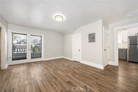 Building Photo - 456 Linden Dr