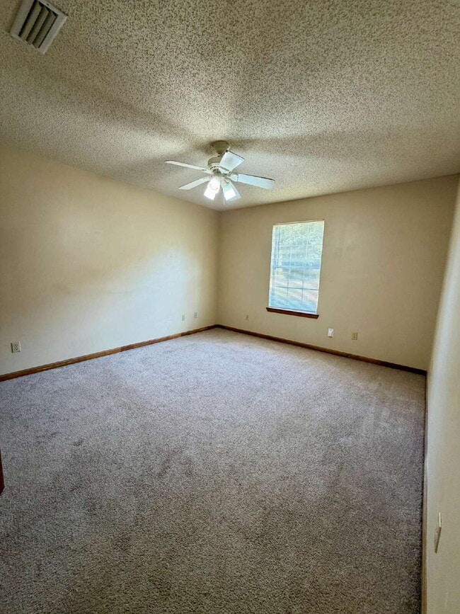 Building Photo - Home available FOR RENT in Daleville, AL