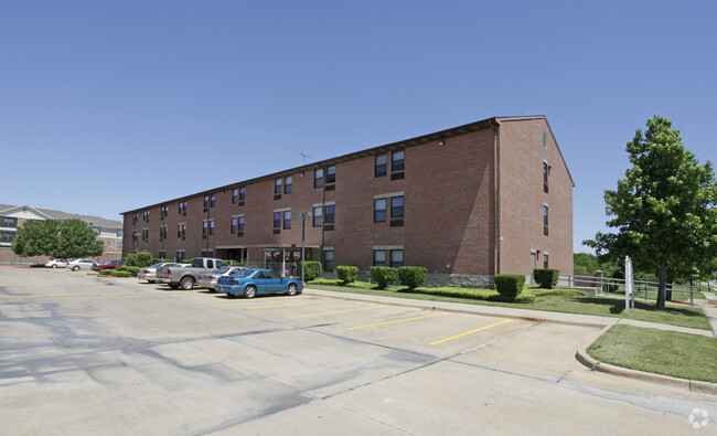 Primary Photo - Mesquite Gardens Apartments