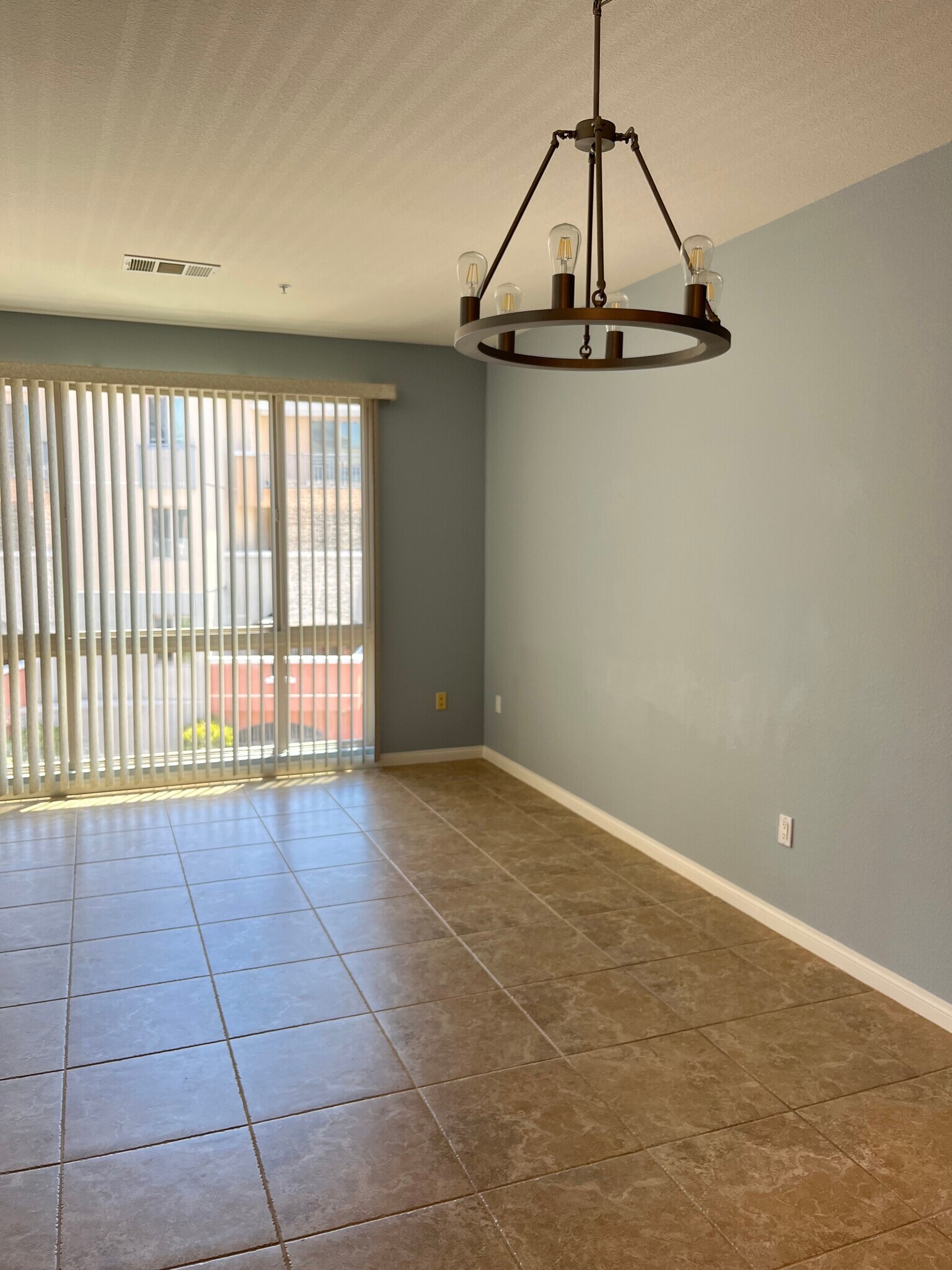 Building Photo - 3877 Pell Pl