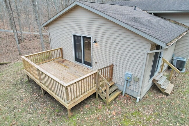 Building Photo - 1889 Wolverine Dr