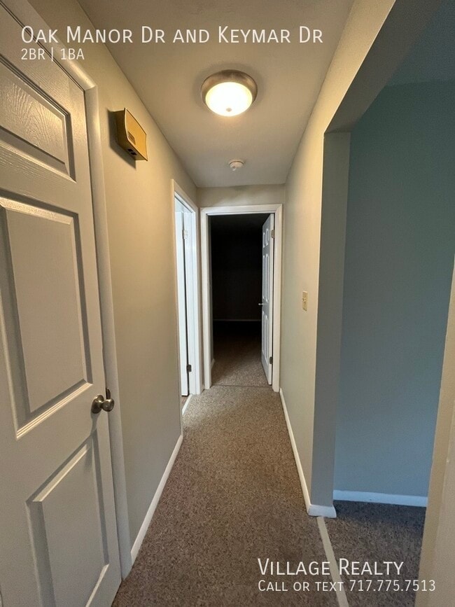 Building Photo - 176 Oak Manor Dr