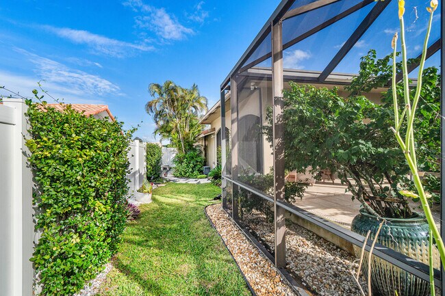 Building Photo - 3509 NW 26th Ct