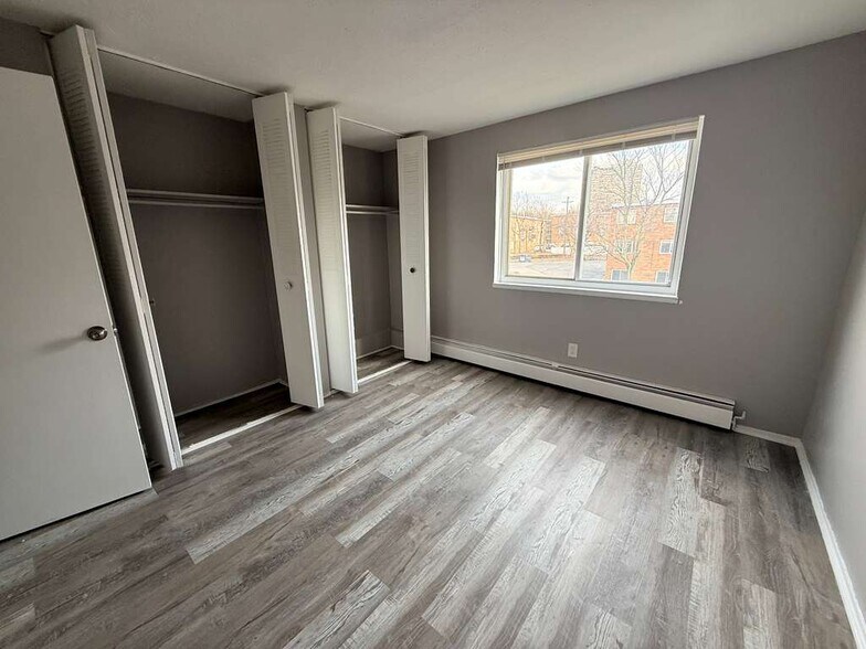 Building Photo - 13444 Euclid Ave