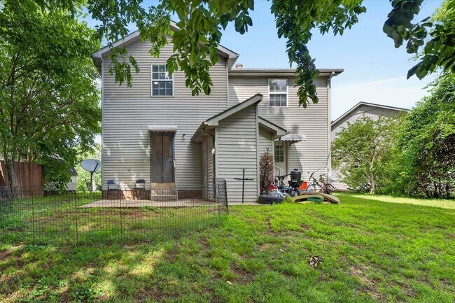 Building Photo - 114 Cunningham Pl