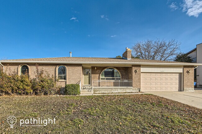 Primary Photo - 5539 Danube Circle