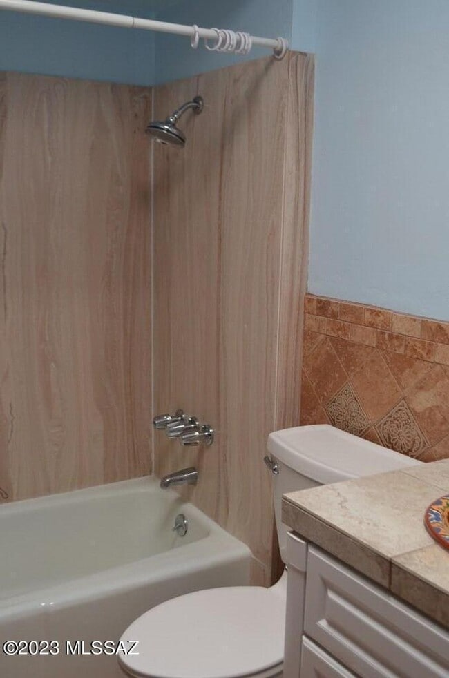 Building Photo - 961 Vía Terrado