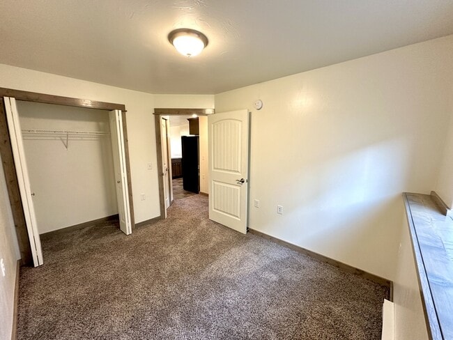 Building Photo - 1220 Linden St