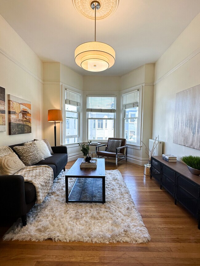 Building Photo - 435 Union St