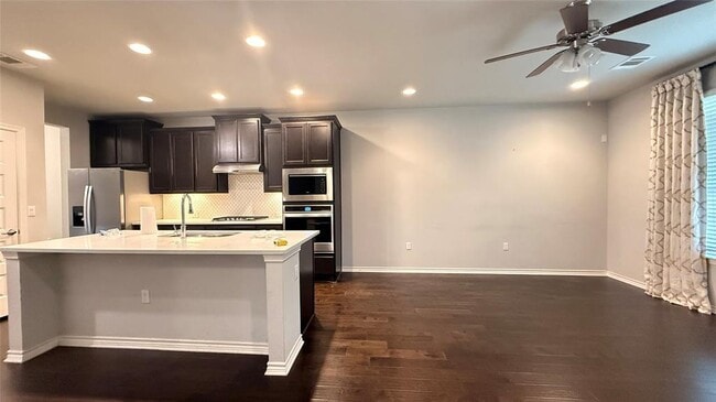 Building Photo - 9102 Gage Dr