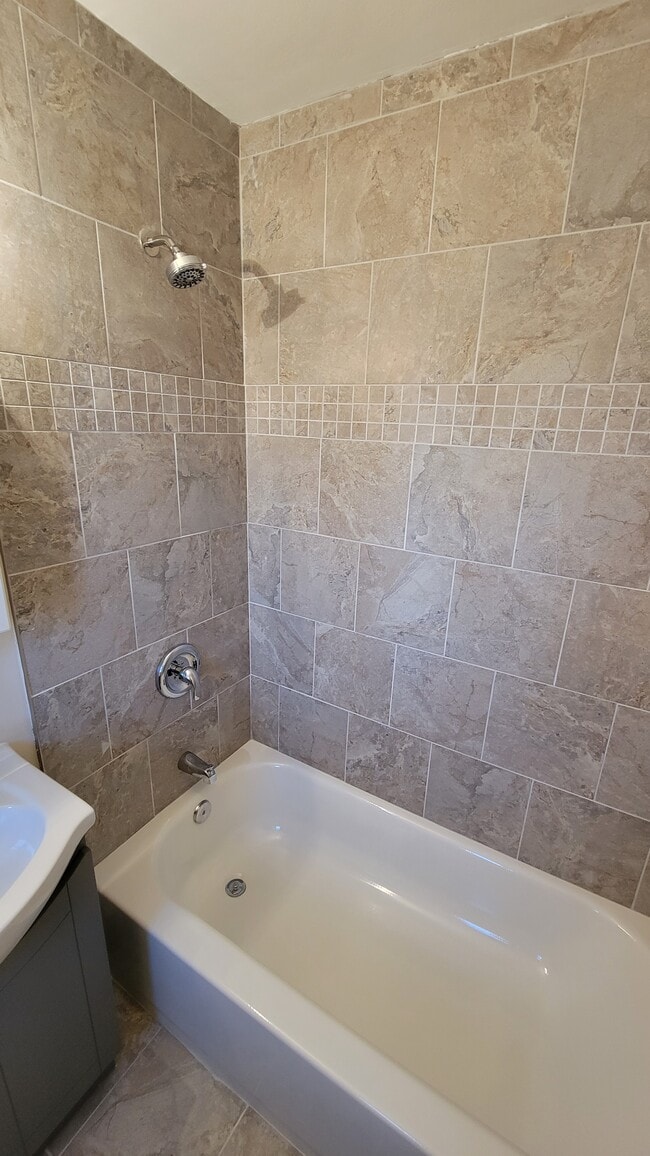 Building Photo - 3701 Forest Ave