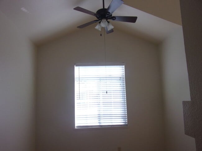 Building Photo - Cambridge Estates