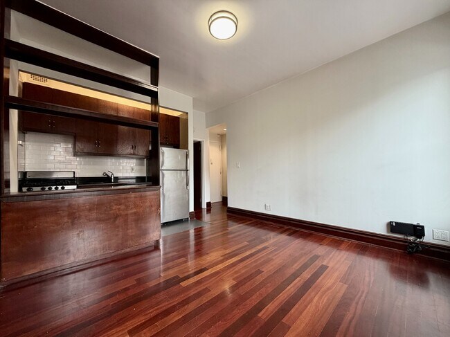 Building Photo - 24-26 West 125 St