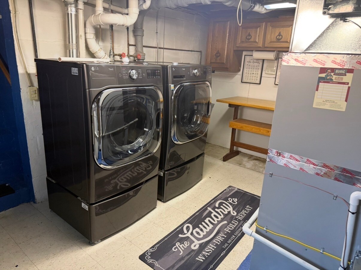 Building Photo - 119 Cloverhill Rd