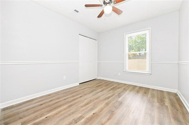 Building Photo - 5611 La Fleur Trail