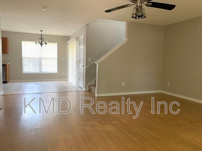 Building Photo - 4010 Woolcott Ave