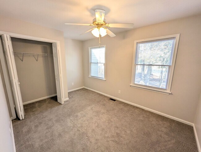 Building Photo - 143 Barn Swallow Rdg