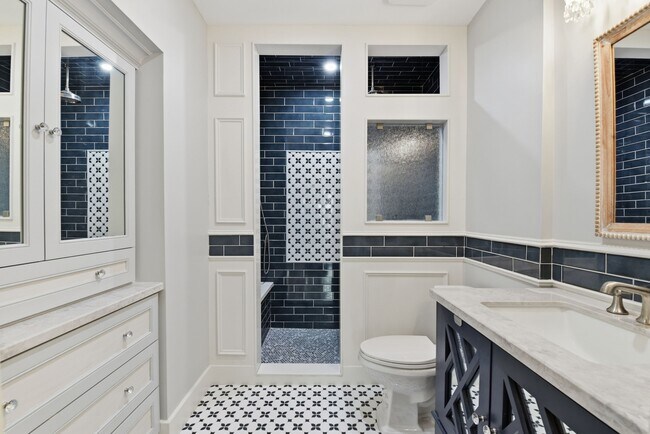 Building Photo - 2415 38th St