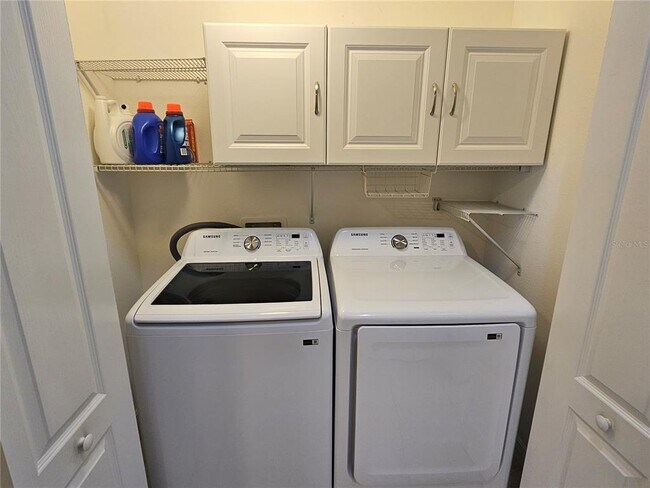 Building Photo - 217 Alento Ct