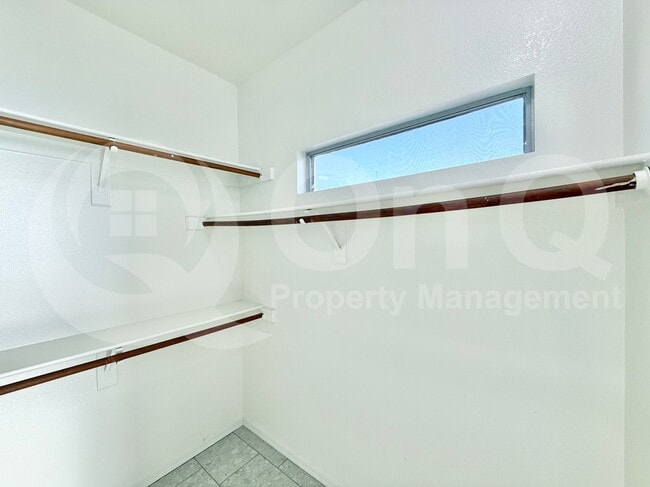 Building Photo - 1822 1822 South 39th St