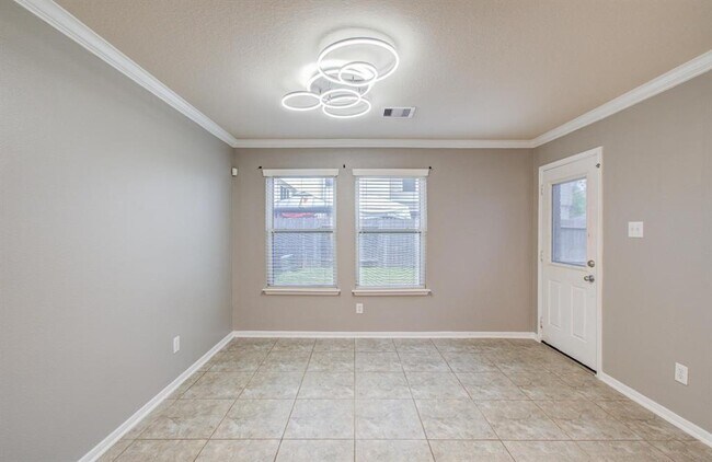 Building Photo - 4823 Upland Dale Ct