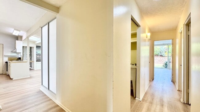 Building Photo - SPACIOUS 4 BEDROOM HOME IN DESIRABLE AIEA ...
