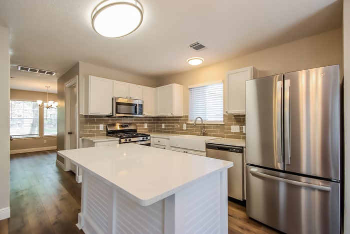 Building Photo - 21928 New Forest