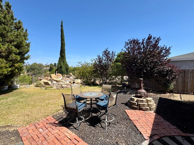 Building Photo - Upgraded, Charming House in La Mesa 2Bd/1Ba, Attached Garage, Large Backyard