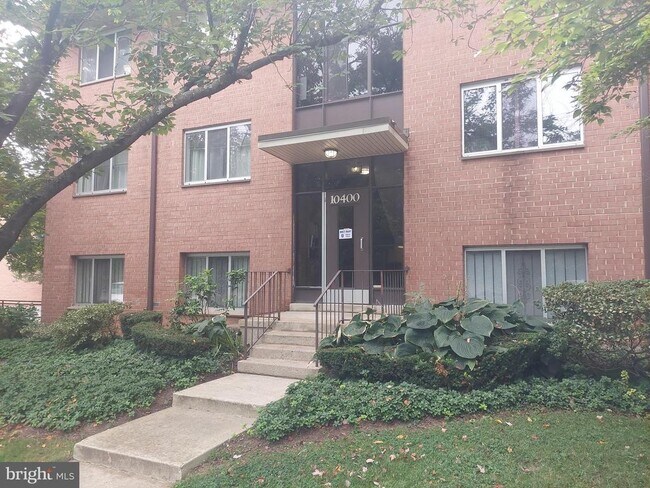 Building Photo - 10400 Rockville Pike