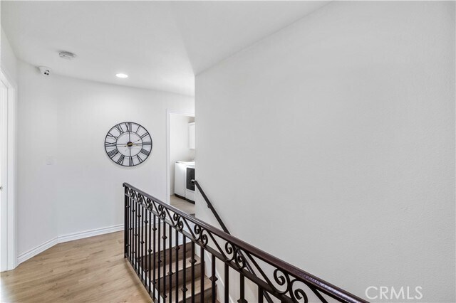 Building Photo - 1046 W 253rd St