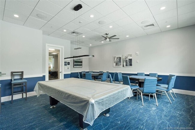 Building Photo - 14747 Cumberland Dr