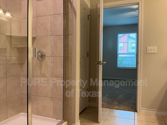 Building Photo - 11708 Coyote Call Way