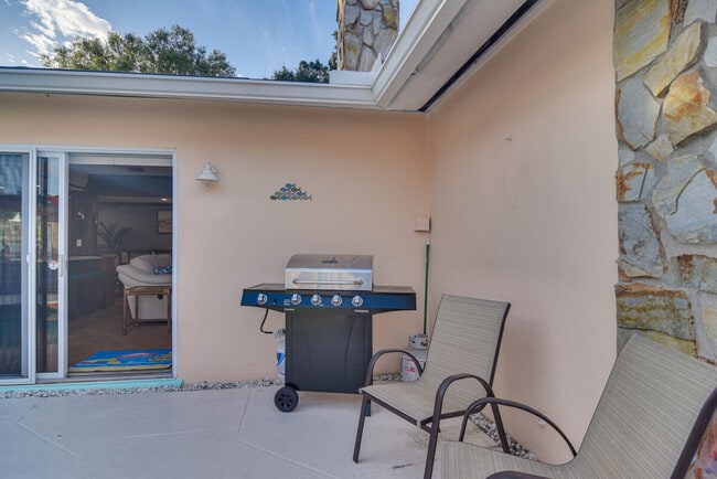 Building Photo - 2360 Willow Tree Trail