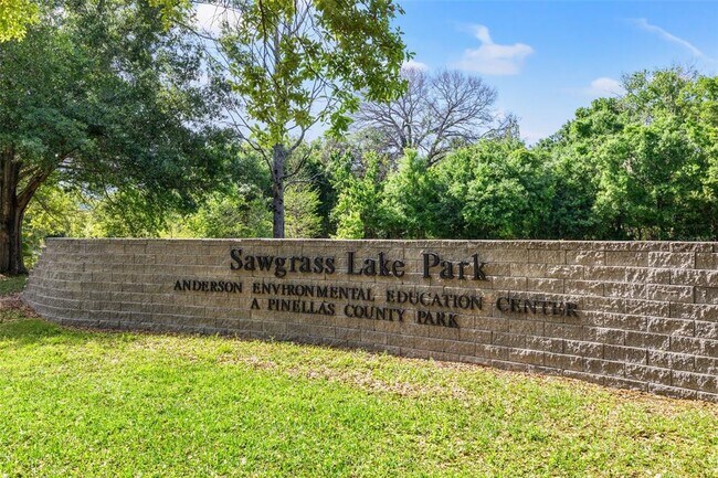 Building Photo - 2715 63rd Terrace N